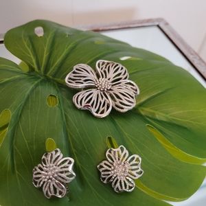 Vintage Trifari brooch and earrings set